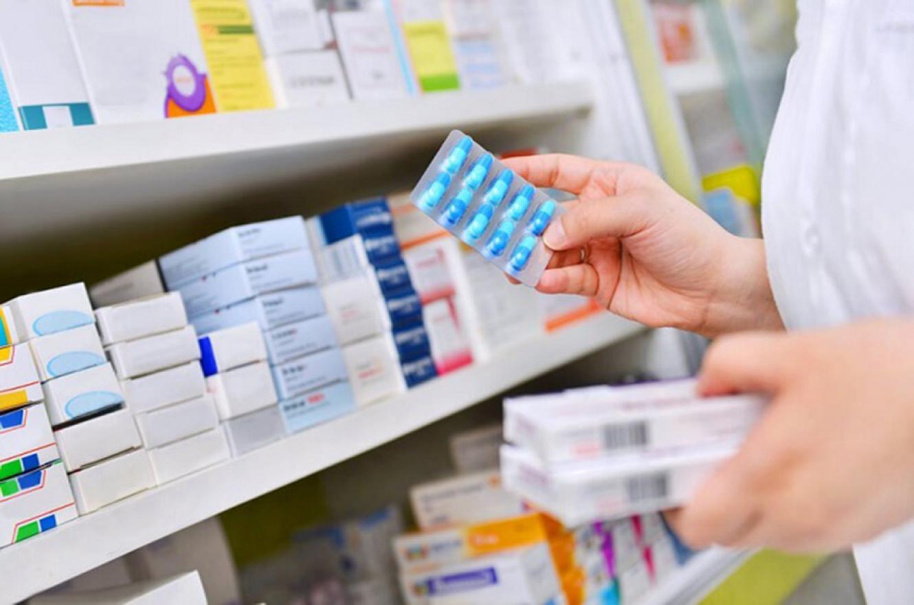 Emilio Irigoiti, presidente del Colegio de Farmacéuticos de Entre Ríos, confirmó que ya recibieron listas con los nuevos valores a partir del lunes, con incrementos que oscilan un 10 por ciento.