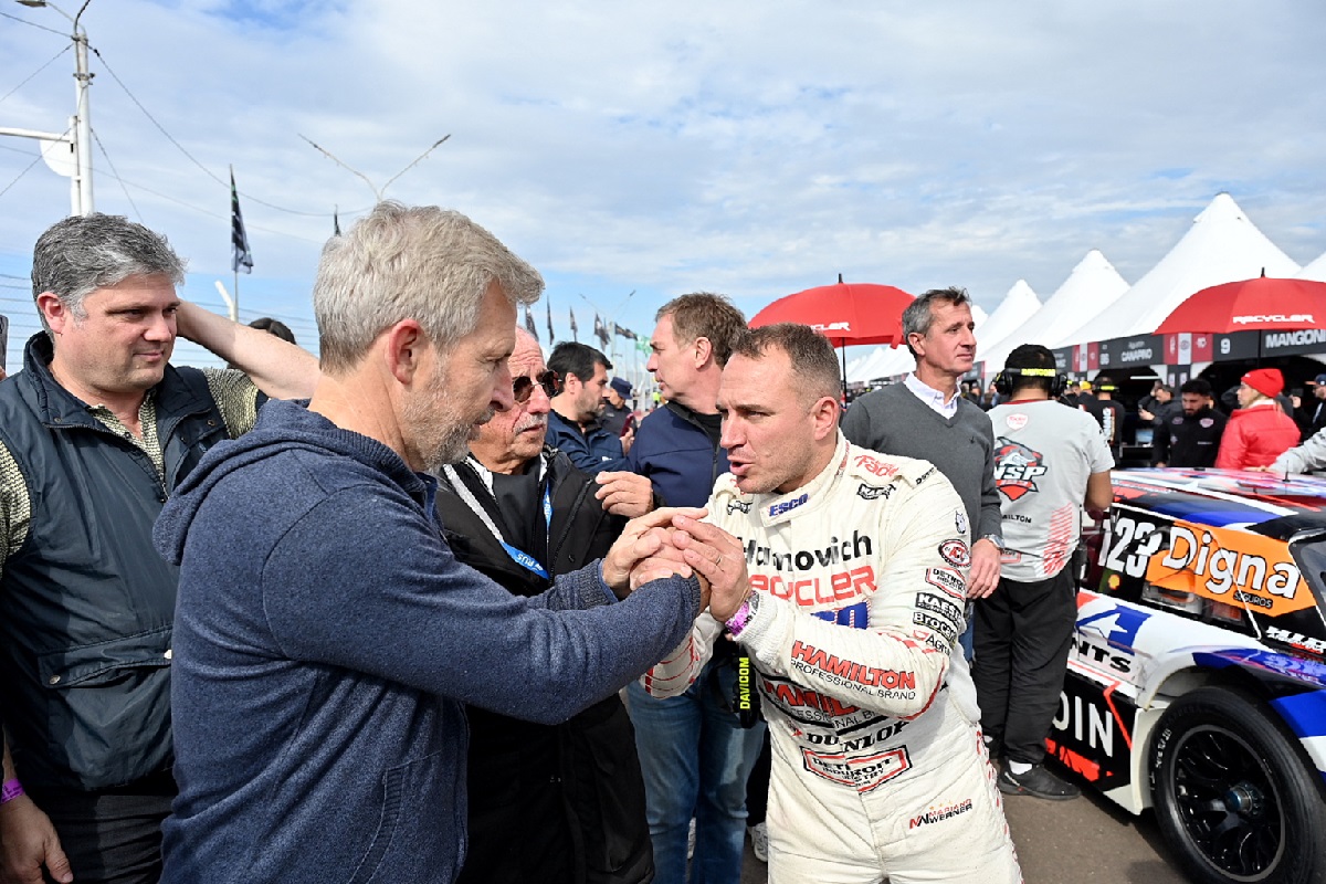 Frigerio saludó a Werner en la zona de boxes. 