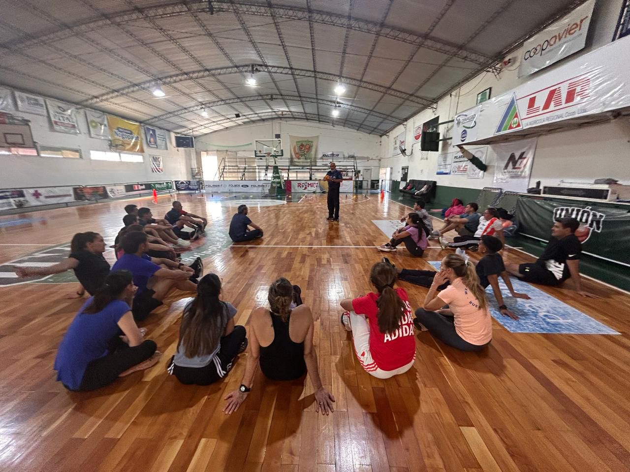 Tchoukball