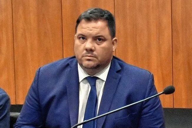 Alfieri Santiago, fiscal