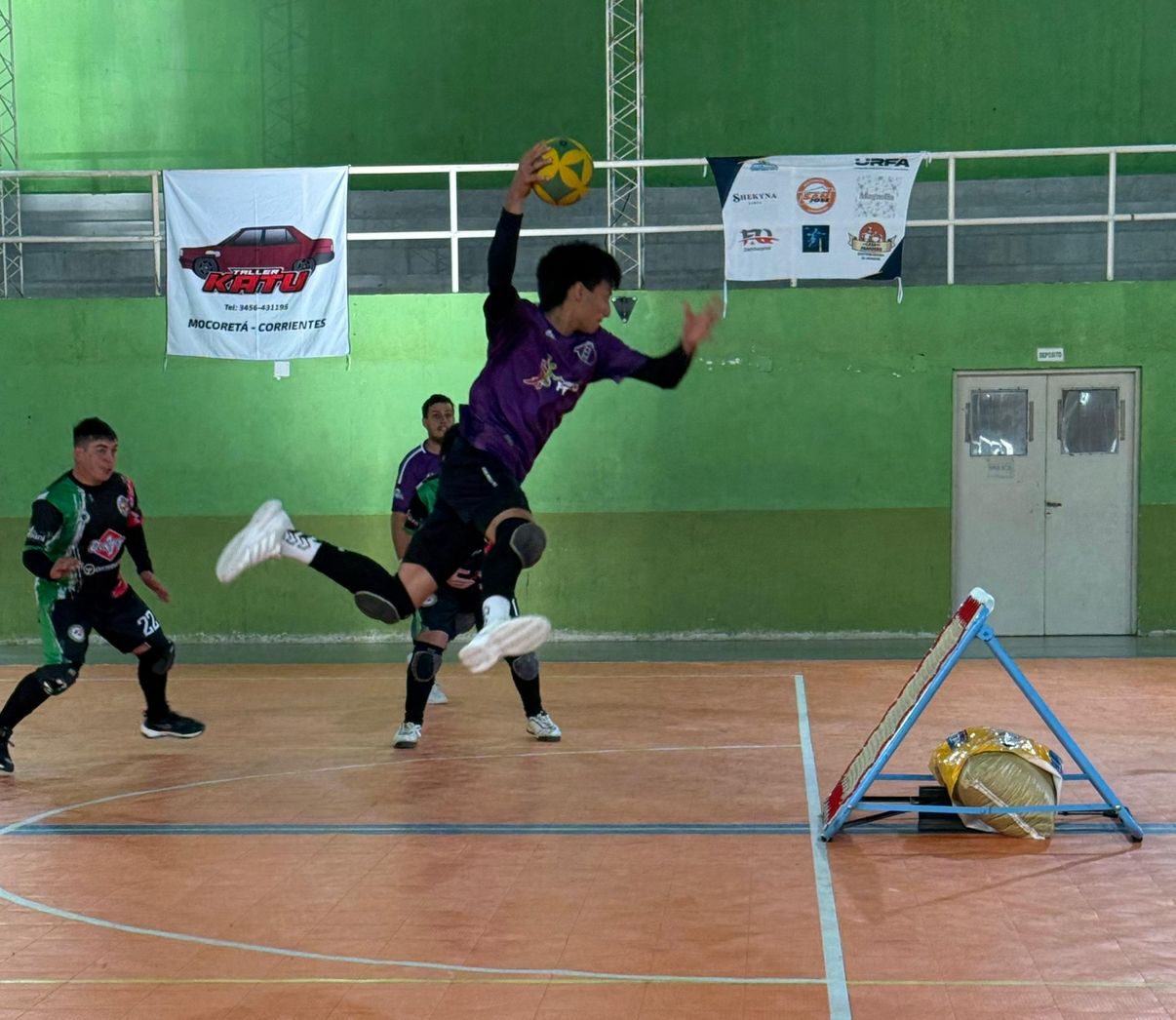 Tchoukball