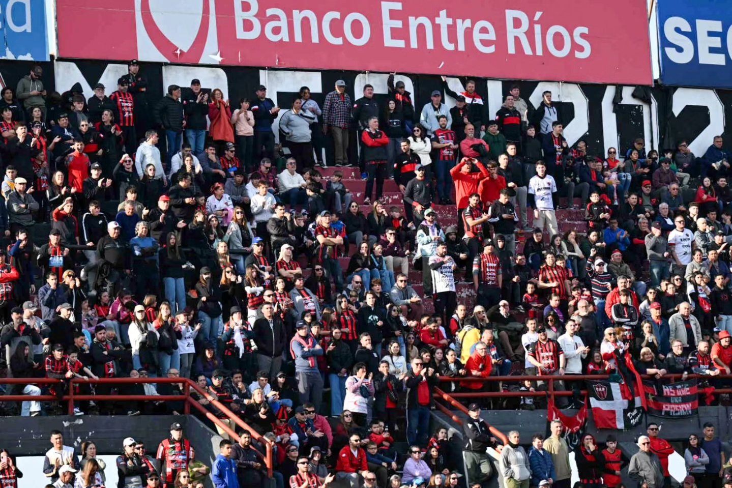 Tribuna San Nicolás