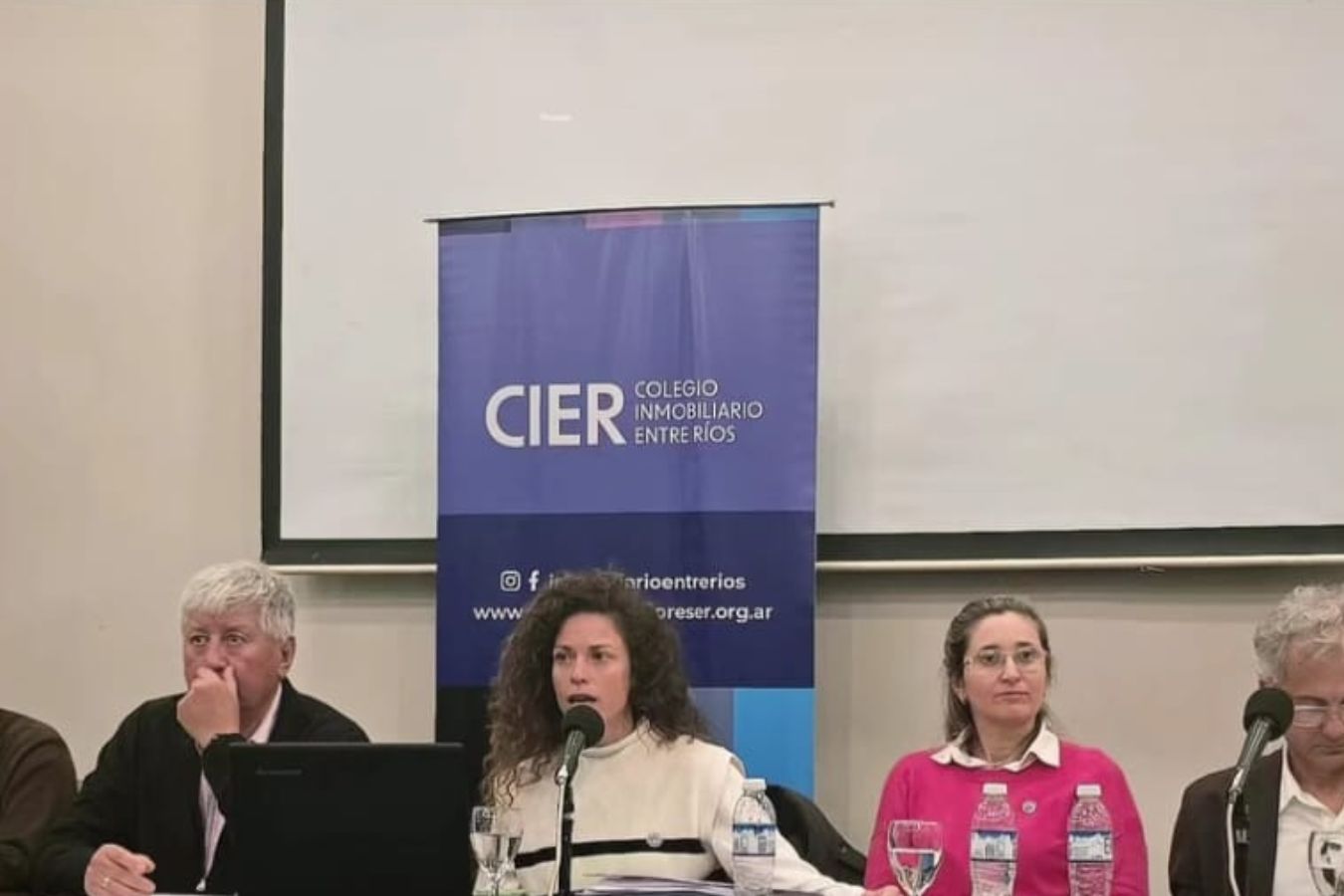 corredores asamblea