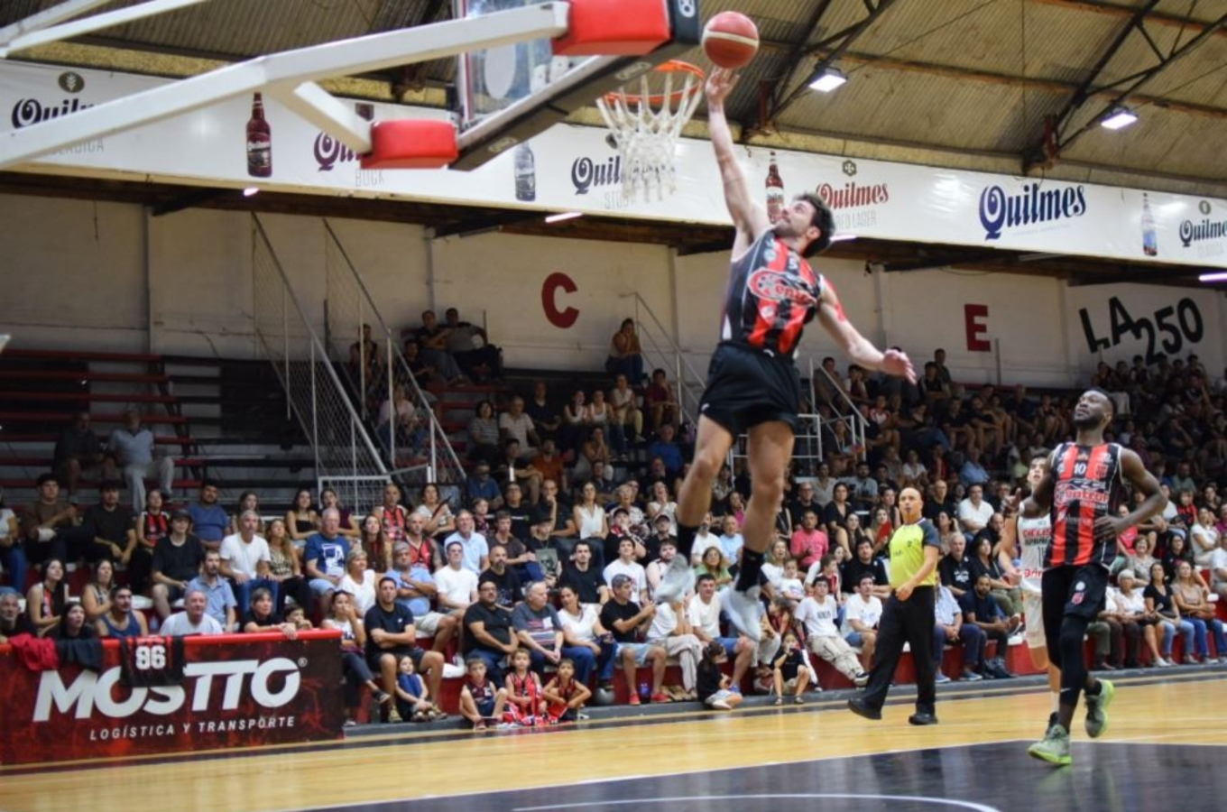 Central Entrerriano vs. Ciclista de Junín | Liga Argentina de Básquet 2025/26.