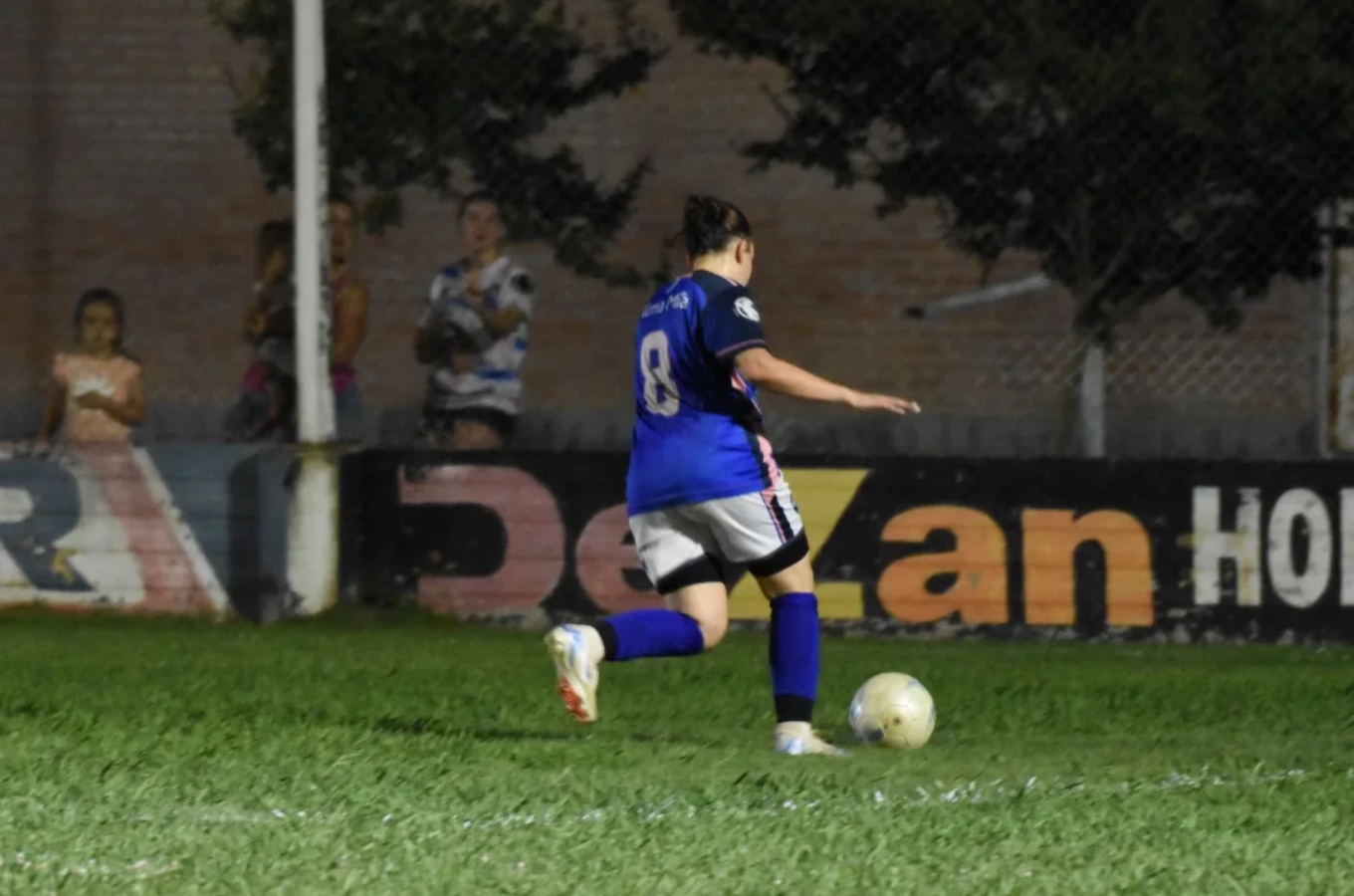 Deportivo Urdinarrain - Fútbol femenino.