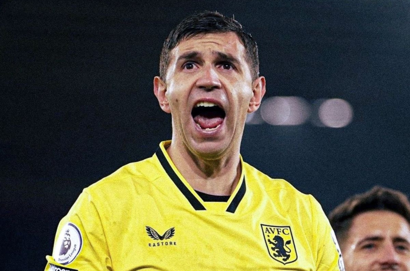 Emiliano Martínez - Aston Villa.