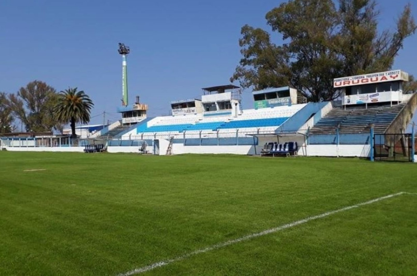 Estadio Manuel y Ramón Núñez - Gimnasia de Concepción del Uruguay.