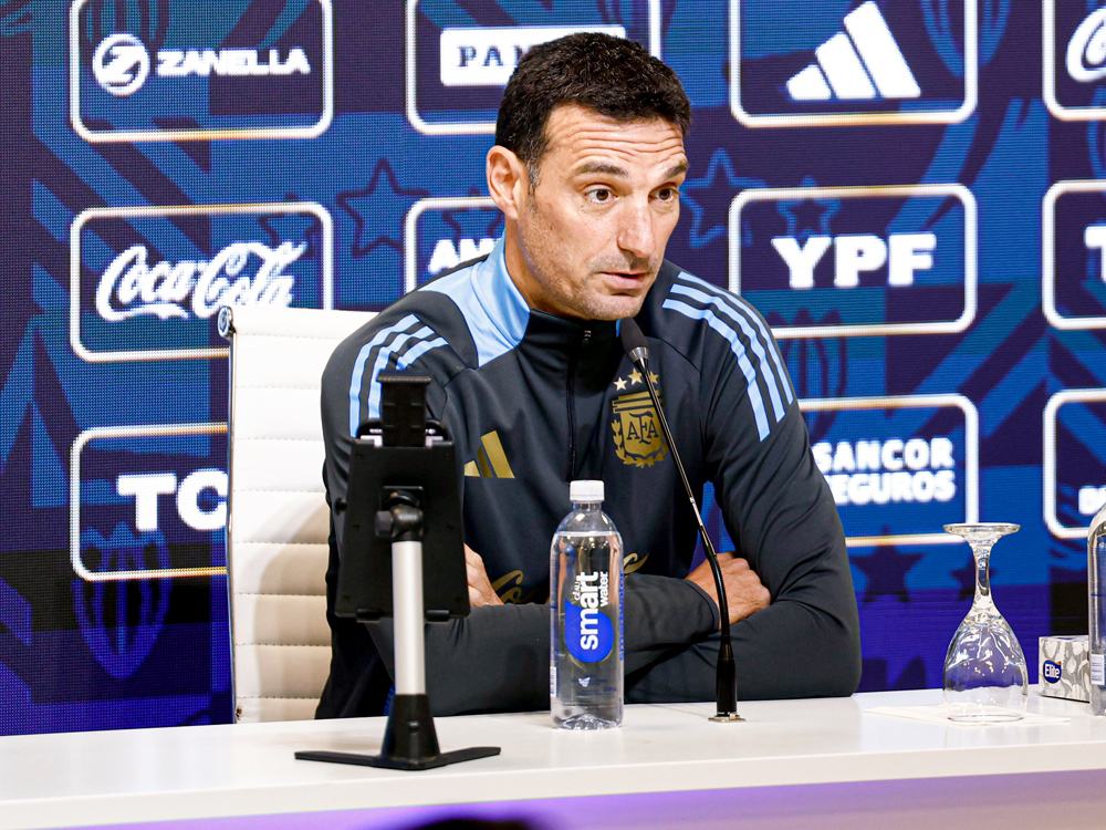 Lionel Sacaloni y la defensa de la Copa del Mundo: “Es muy difícil pero no imposible”