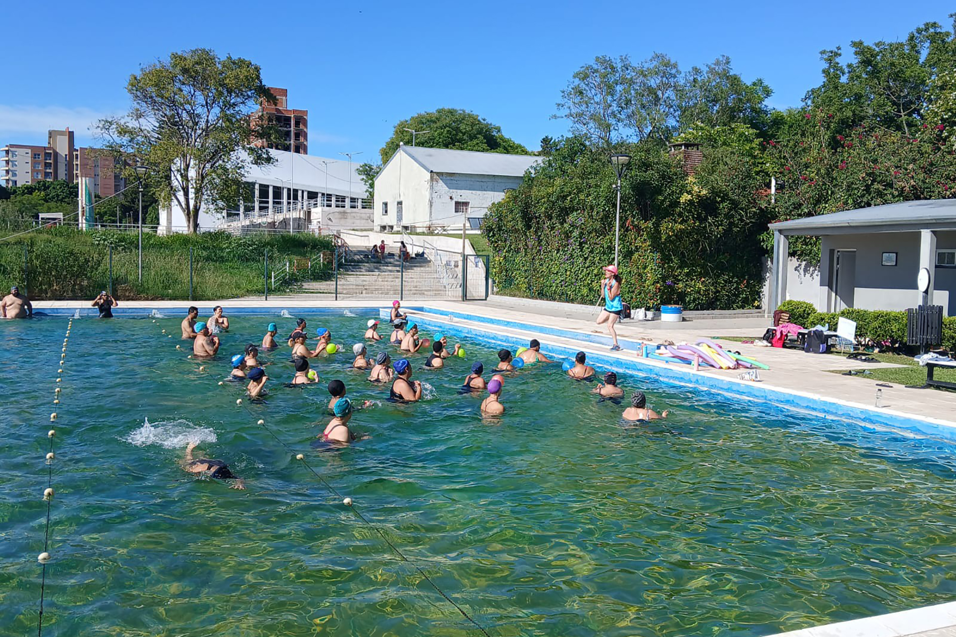 Centros de Educación Física proponen actividades de verano