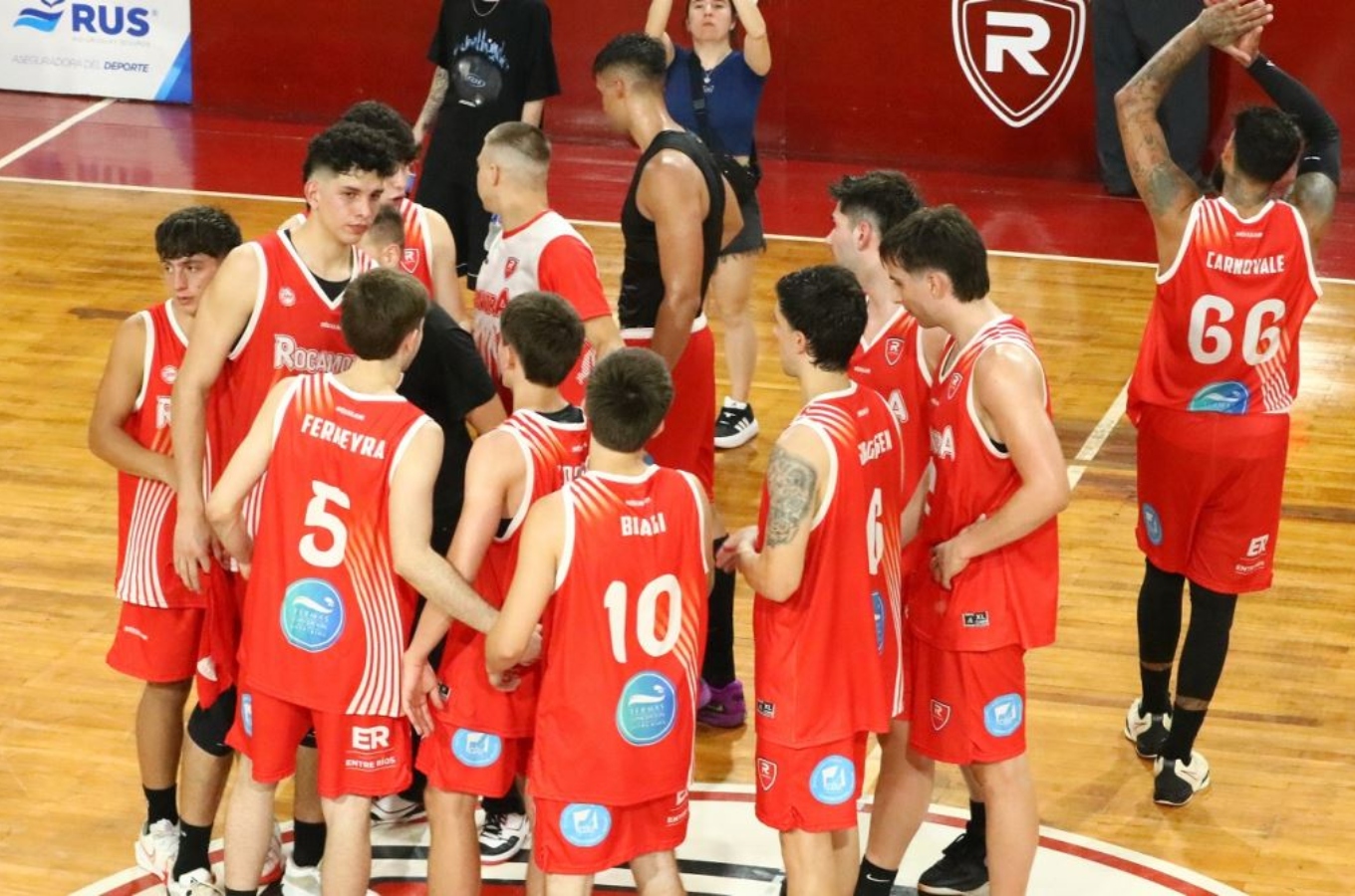 Equipo masculino de básquet de Rocamora.