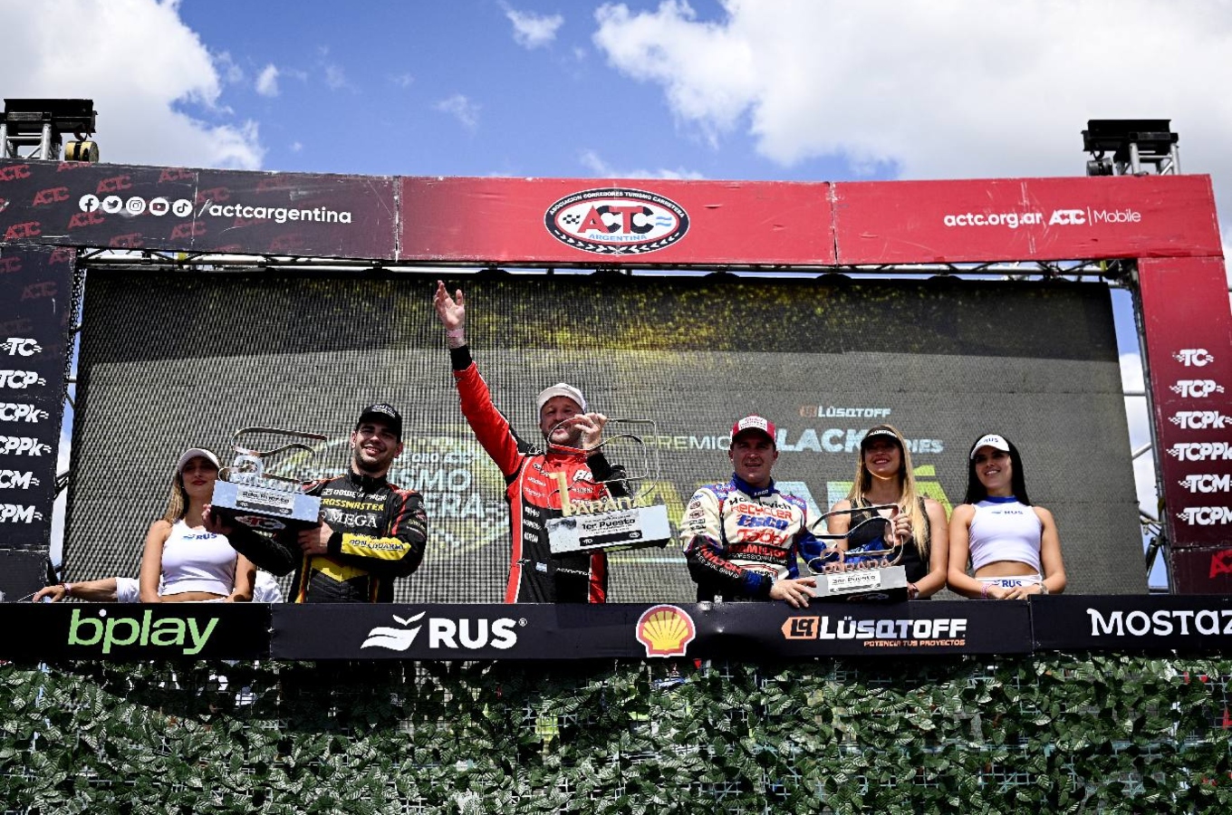 Agustín Martínez, Agustín Canapino y Mariano Werner en Paraná