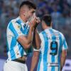 Leandro Díaz, jugador de Atlético Tucumán, celebra su gol ante River Plate.