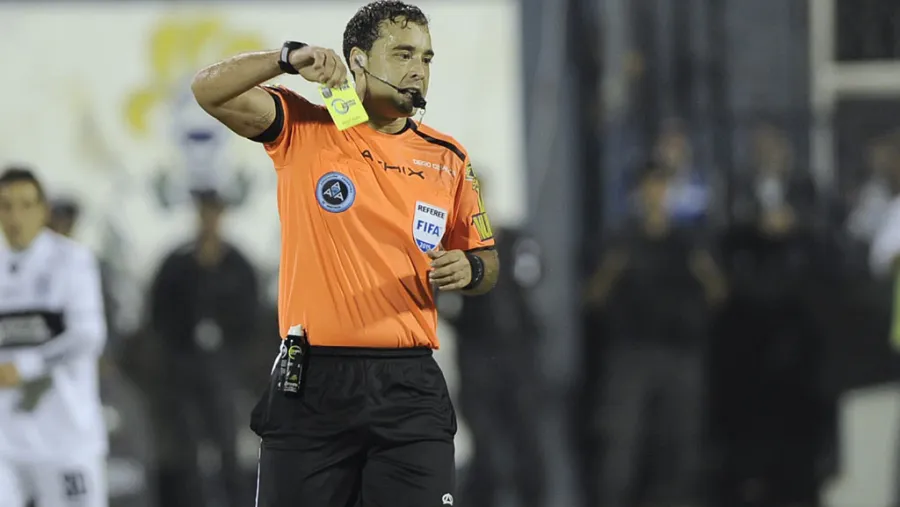 Fútbol: Diego Ceballos dirigirá el partido de Patronato ante el líder Almirante Brown