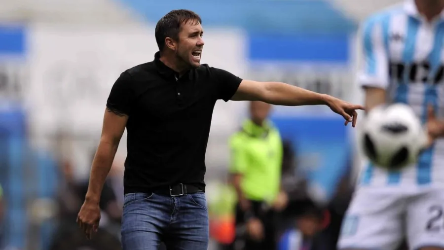 Eduardo Coudet Racing recibirá a Defensa y Justicia y cerrará el ciclo de Coudet en Avellaneda
