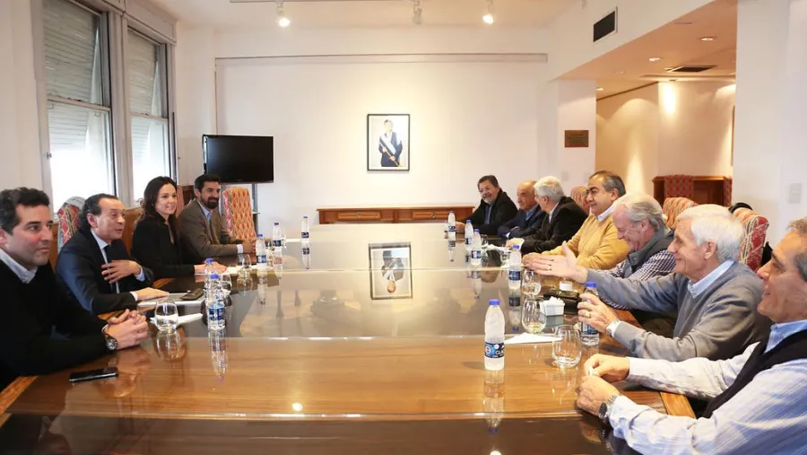  Tarjeta alimentaria para desocupados.