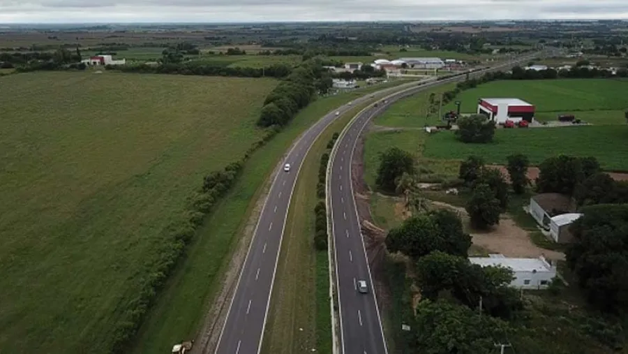 Acceso sur a Paraná
