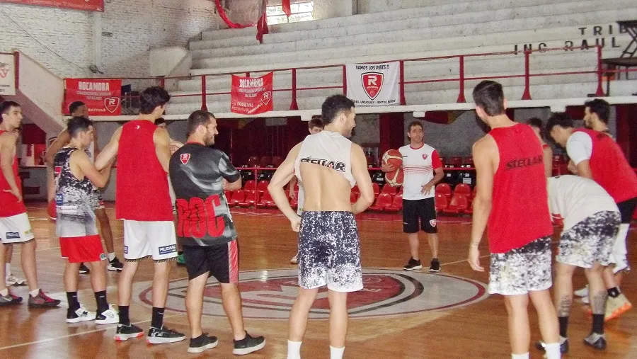 Rocamora entrena y prepara su próxima gira por la Liga Argentina de Básquet Rocamora entrena y prepara su próxima gira por la Liga Argentina de Básquet