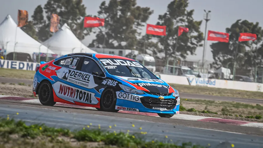 Pernía ganó la pole position y el entrerriano Gassmann quedó sin chances en el TN