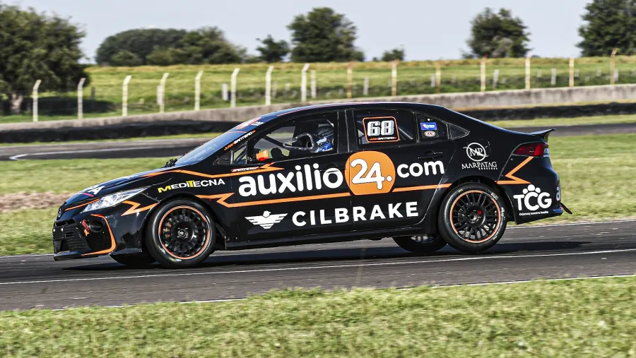 Con 20 autos en pista comenzó la acción del Turismo Nacional en Paraná Con 20 autos en pista comenzó la acción del Turismo Nacional en Paraná