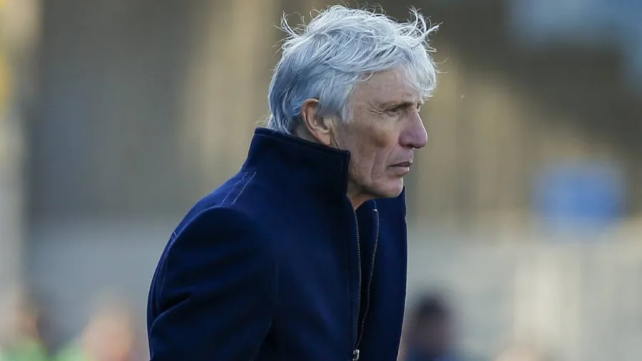 “Es la derrota más dura que el fútbol podía sufrir”, expresó el entrerriano José Pekerman
