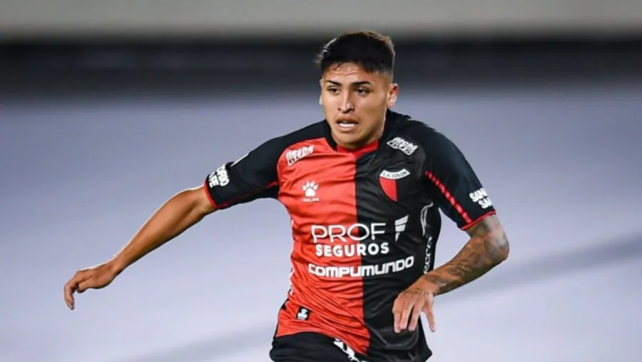 Facundo Farías ya tiene acordada su llegada a la MLS para jugar junto a Lionel Messi Facundo Farías ya tiene acordada su llegada a la MLS para jugar junto a Lionel Messi