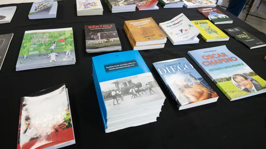 Presentaron la Biblioteca Deportiva de Paraná Presentaron la Biblioteca Deportiva de Paraná