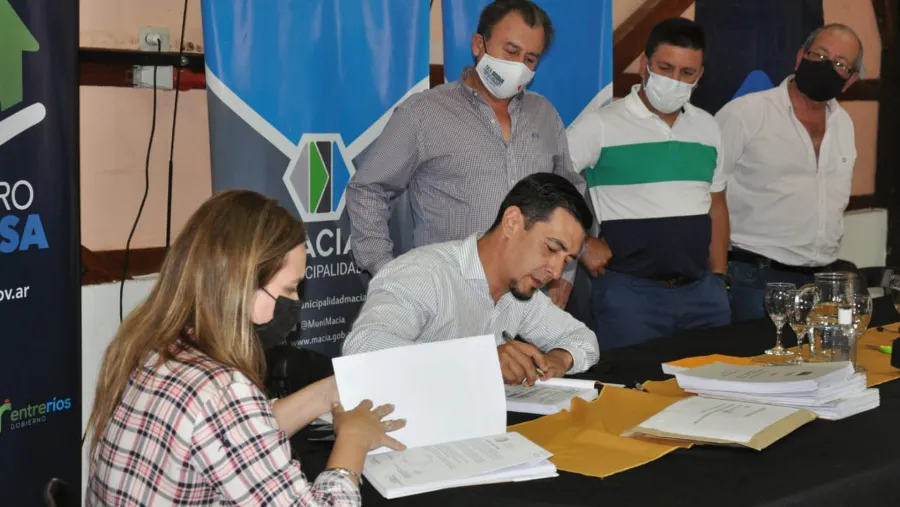 Nuevas viviendas para Maciá y Urdinarrain se licitaron con fondos nacionales Nuevas viviendas para Maciá y Urdinarrain se licitaron con fondos nacionales