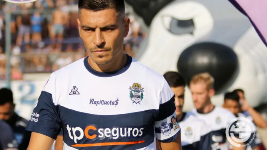 Maradona solicitó retener al entrerriano Goltz y a otros experimentados en Gimnasia