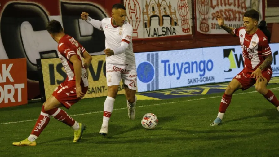 Huracán y Unión hicieron tablas en el Tomás Ducó Huracán y Unión hicieron tablas en el Tomás Ducó