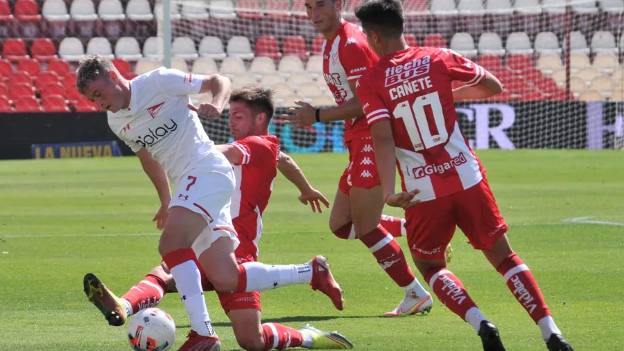 Estudiantes venció a Unión y sigue cerca de la cima