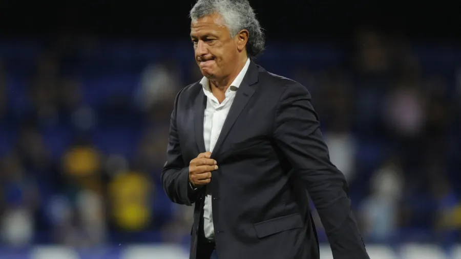“Pipo” Gorosito asumirá este miércoles al frente de Colón de Santa Fe “Pipo” Gorosito asumirá este miércoles al frente de Colón de Santa Fe