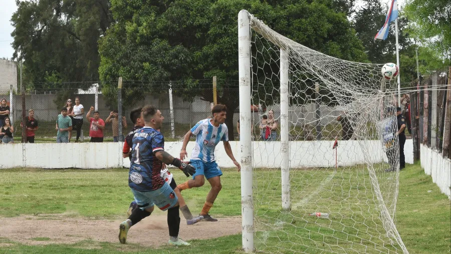 Fútbol: Belgrano y Patronato definirán al campeón de la Copa de la Liga Paranaense