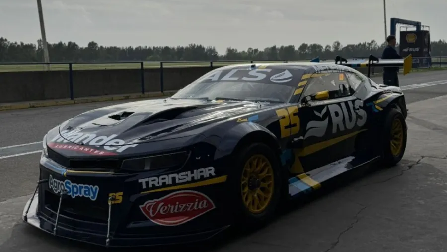 TC: el uruguayense Nicolás Bonelli salió a la pista por primera vez con su nuevo auto TC: el uruguayense Nicolás Bonelli salió a la pista por primera vez con su nuevo auto