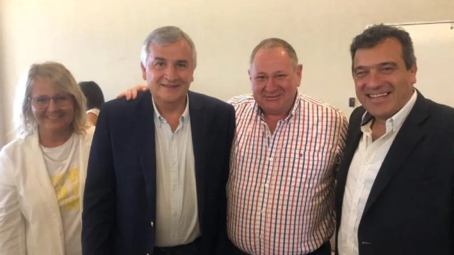 Rogel participó del encuentro nacional de la UCR en Santa Fe