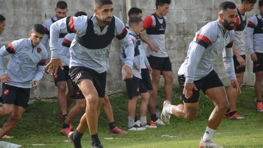 Fabio Vázquez sufrió una dura lesión y será baja al menos por medio año en Patronato Fabio Vázquez sufrió una dura lesión y será baja al menos por medio año en Patronato