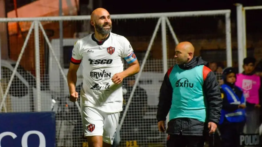 Tras su segundo ciclo en Patronato, Carlos Quintana jugará en Rosario Central