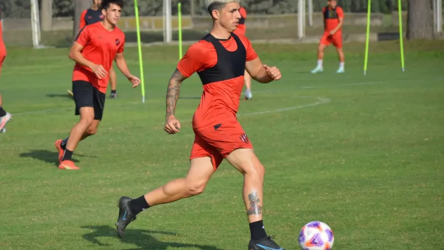 Fútbol: Lautaro Comas rescindió su contrato con Patronato Fútbol: Lautaro Comas rescindió su contrato con Patronato