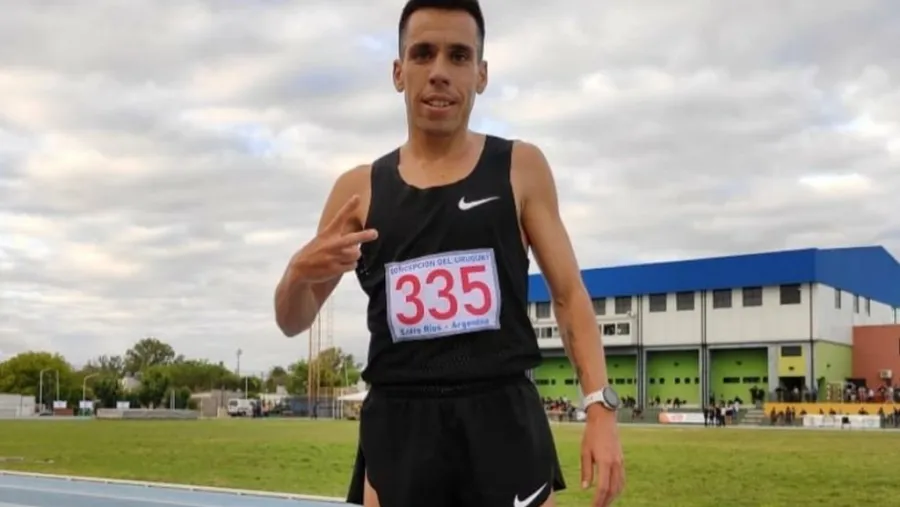 Atletismo: el paranaense Julián Molina organiza una rifa para competir en España