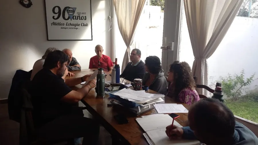 Echagüe: entre acusaciones por millonaria deuda y un futuro incierto en la Liga Argentina