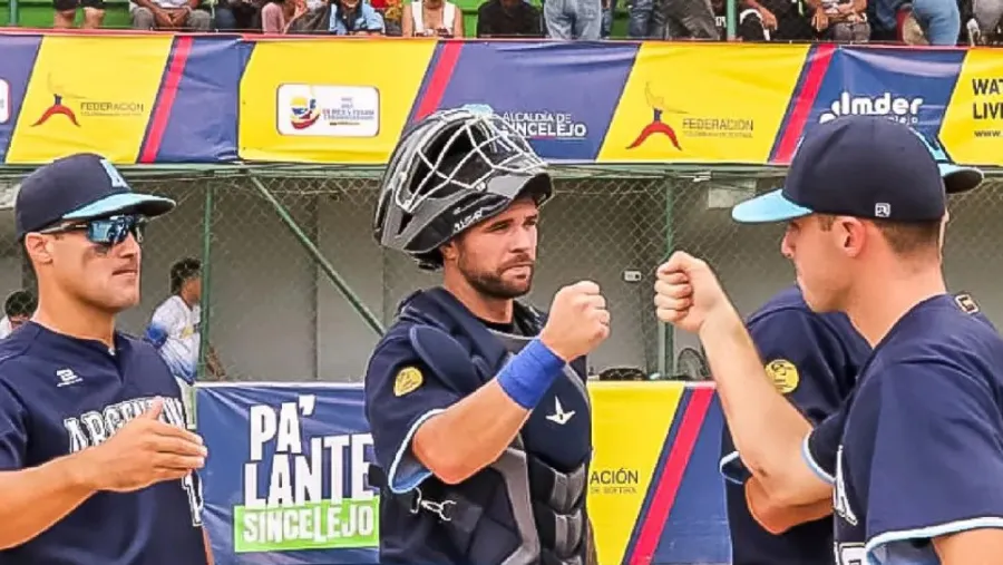 Sóftbol: Argentina se quedó con el duelo de punteros y sigue invicta en Sincelejo Sóftbol: Argentina se quedó con el duelo de punteros y sigue invicta en Sincelejo