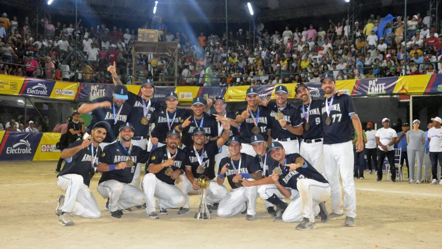 Sóftbol: este martes rendirán otro homenaje a los campeones panamericanos