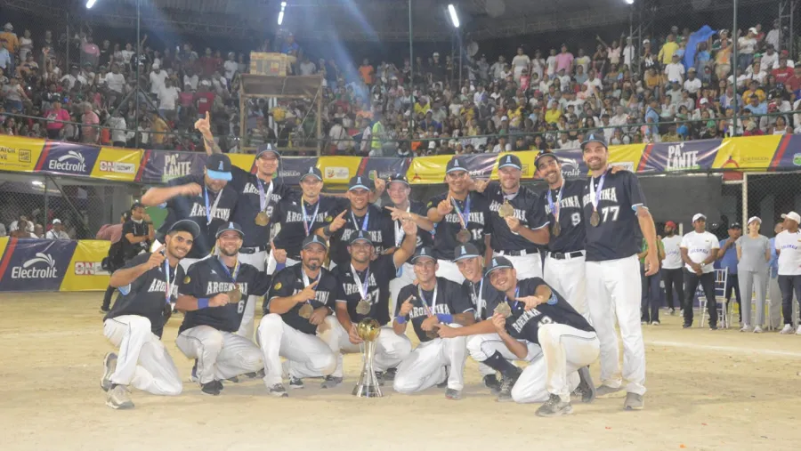 Softbol: Argentina recuperó el primer puesto del ranking mundial masculino
