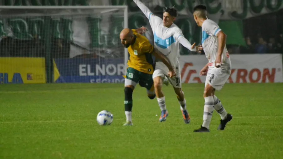 Torneo Federal A: el “Lobo” entrerriano cayó en San Francisco y se hunde en las posiciones Torneo Federal A: el “Lobo” entrerriano cayó en San Francisco y se hunde en las posiciones