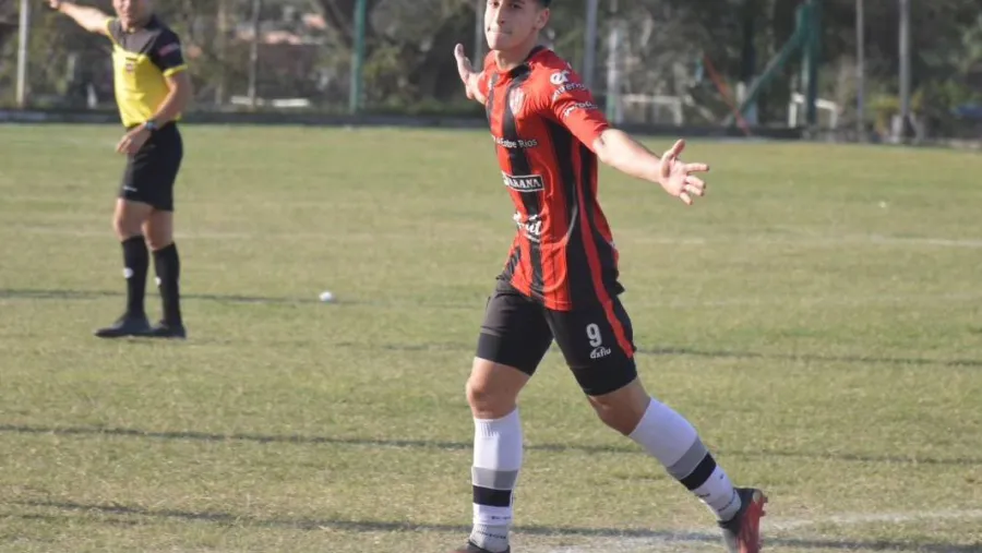 Fútbol: Patronato venció a Ministerio y ahora son dos los punteros de la Liga Paranaense Fútbol: Patronato venció a Ministerio y ahora son dos los punteros de la Liga Paranaense