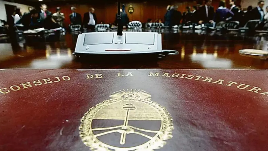 El órgano deberá sumar seis miembros y el séptimo será el presidente de la Corte, Horacio Rosatti. El órgano deberá sumar seis miembros y el séptimo será el presidente de la Corte, Horacio Rosatti.