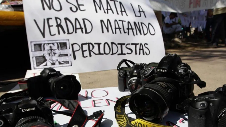 México es uno de los países que donde más periodistas fueron asesinados en los últimos años. México es uno de los países que donde más periodistas fueron asesinados en los últimos años.