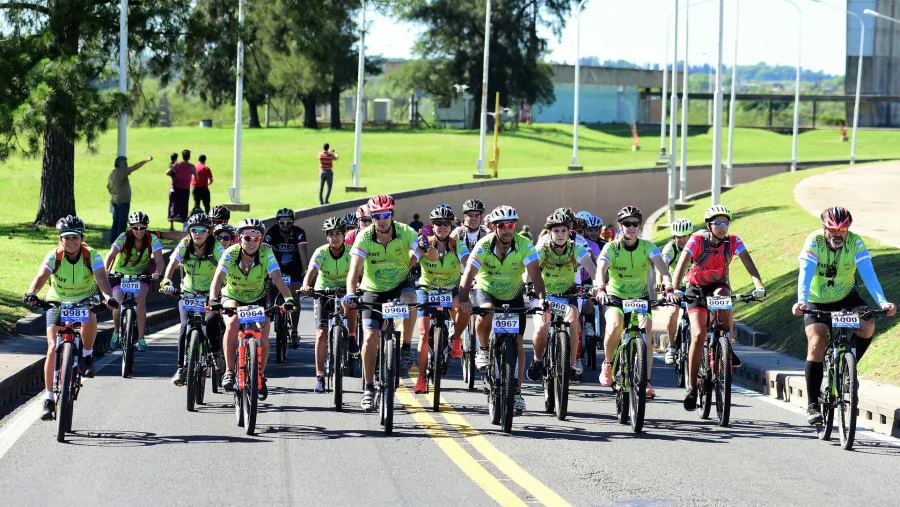 Con 1500 ciclistas se realizará el noveno Cruce del Túnel Subfluvial en Bicicleta
