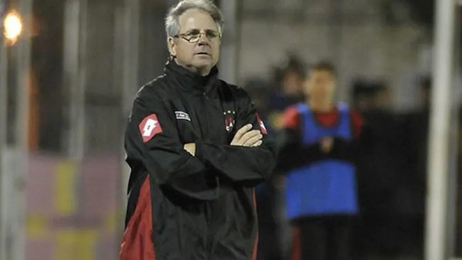 Falleció Sergio Lippi, quien dirigiera a Patronato en la Primera B Nacional Falleció Sergio Lippi, quien dirigiera a Patronato en la Primera B Nacional
