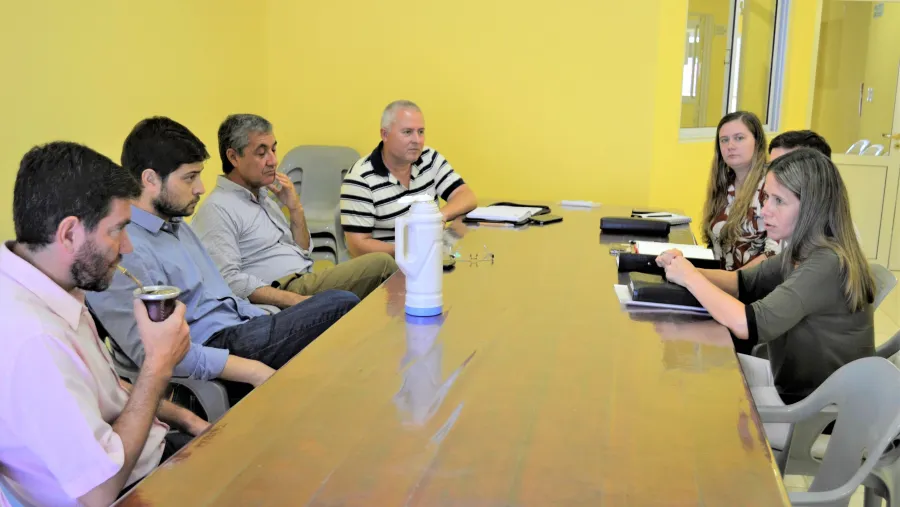 reunión con funcionarios de Nogoyá