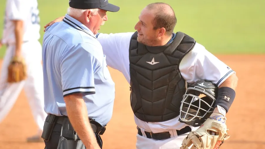 Con un home run del paranaense Motroni, Argentina festejó ante Nueva Zelanda